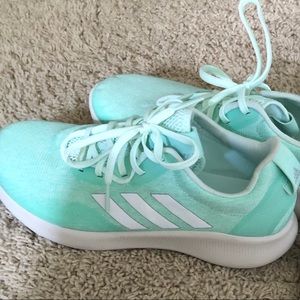 NEW ADIDAS BOOST 8.5